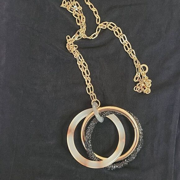 Fashion Jewelry Womens Tri Color Interlinked Circle Pendant Gold Chain Necklace - Picture 1 of 12